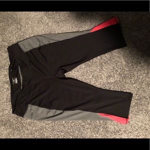 2X Tek Gear workout capris
